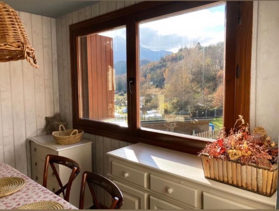 Elegante Apartamento En Escarrilla Con Vistas Al Valle Exterior photo